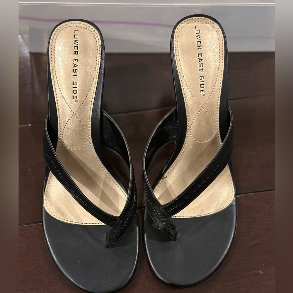 Black sandal heels